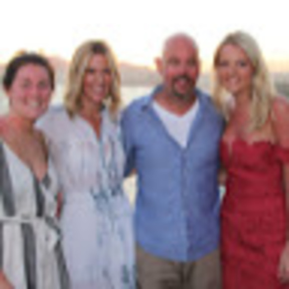 Meet your Posher, Macy - Picture 1 of 1